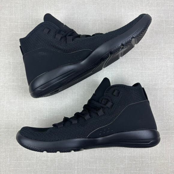 ?‍⬛ 2016 Jordan Reveal “Triple Black” 11.5M main image 5